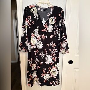 Roz & Ali Black Floral Top with Pink & White Blooms